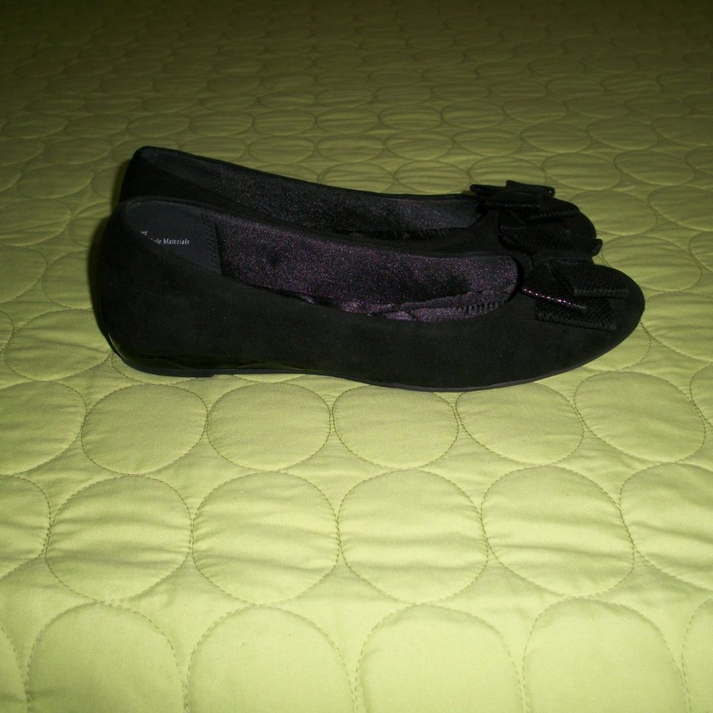 Coach Black Shoes with Bow Size 6.5